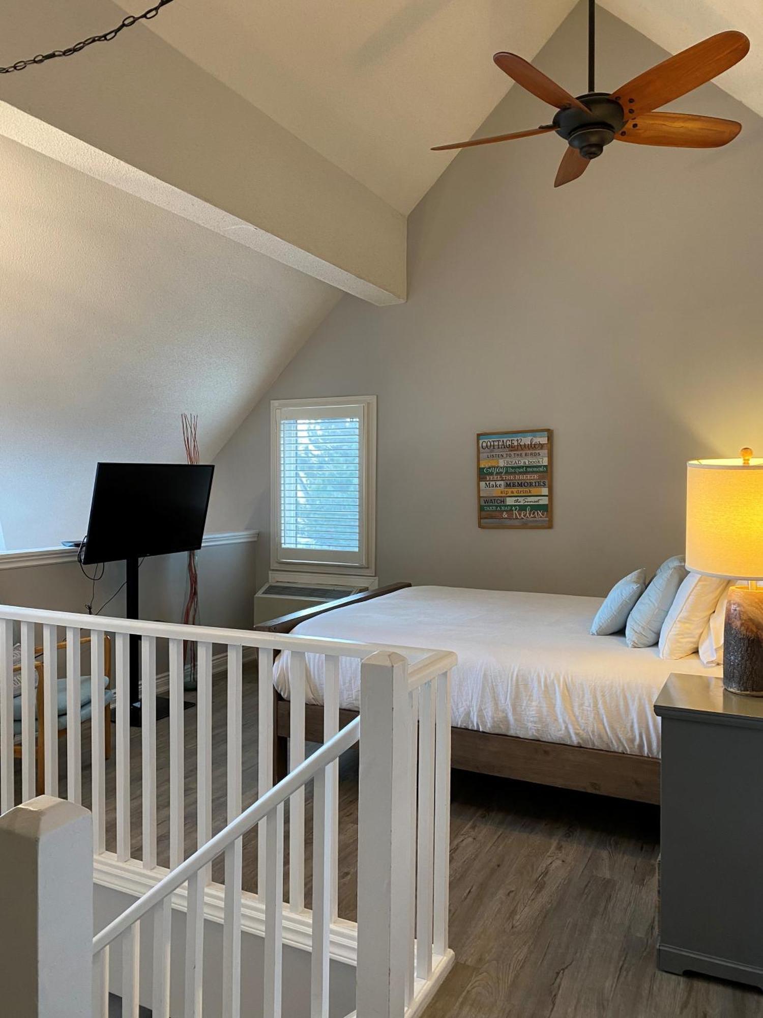 Blue Mountain 2 Story Studio Loft Блу-Маунтинс Экстерьер фото